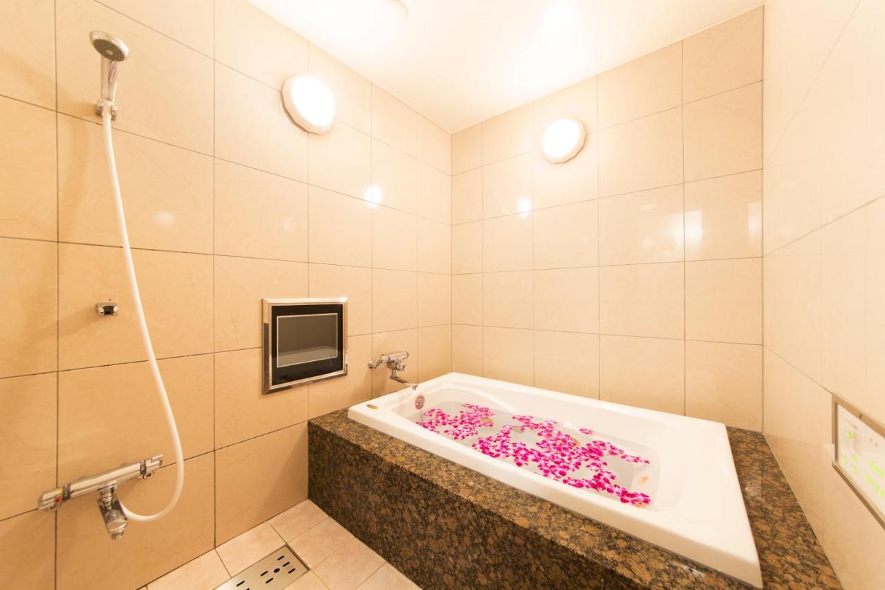 Hotel Luna Sakuranomiya (Adults Only) Osaka Buitenkant foto